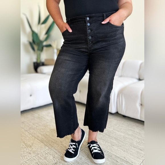 New Arrival!! Judy Blue Full Size High Waist Button Fly Jeans - Picture 2 of 12